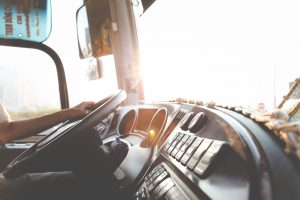 Câmera de monitoramento em caminhão realmente funciona para uma melhor condução dos motoristas?