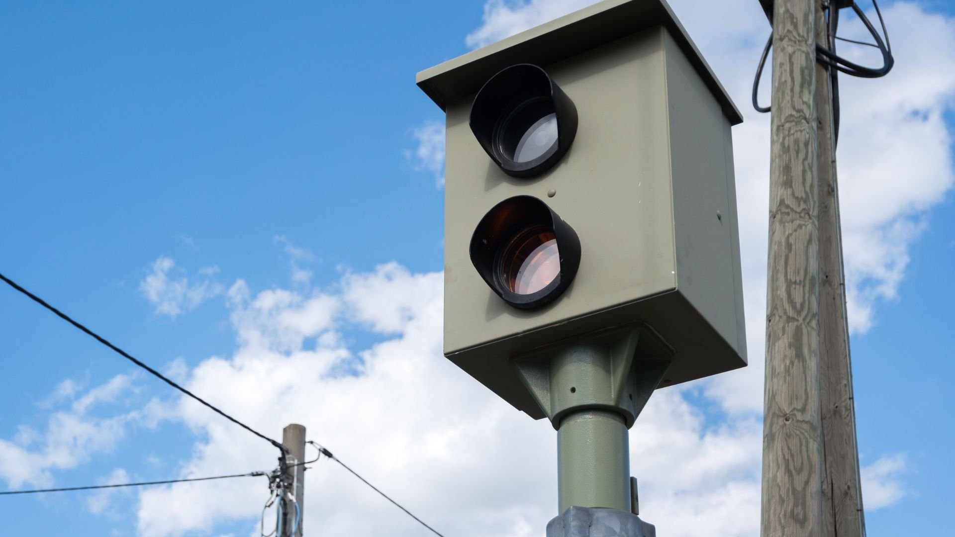 Entenda mais sobre o funcionamento de um radar com IA.